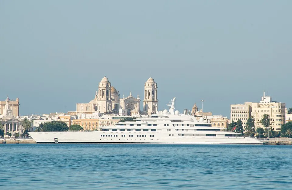 Caribbean Yacht